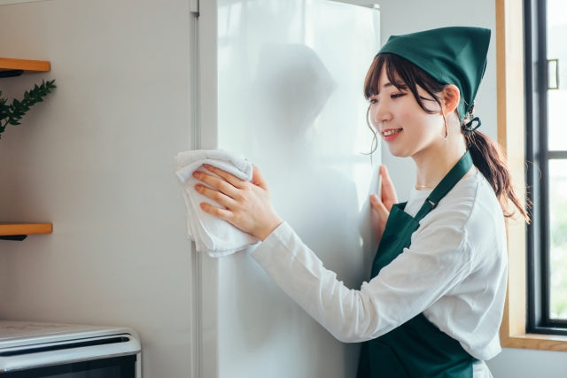 冷蔵庫の掃除方法は6ステップで完了　どのくらいの頻度ですれば清潔を保てるの！？